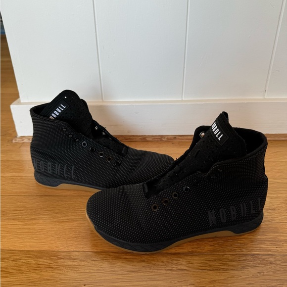 NOBULL Hightop Trainers - Picture 2 of 5